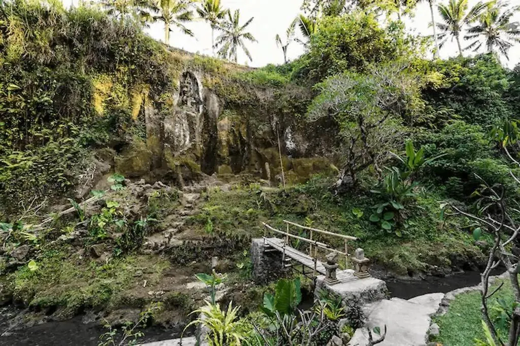 Dwa Chandra Full-Service Luxury 4Br Villa & River Ubud 0*,