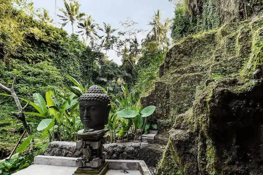 Dwa Chandra Full-Service Luxury 4Br Villa & River Ubud